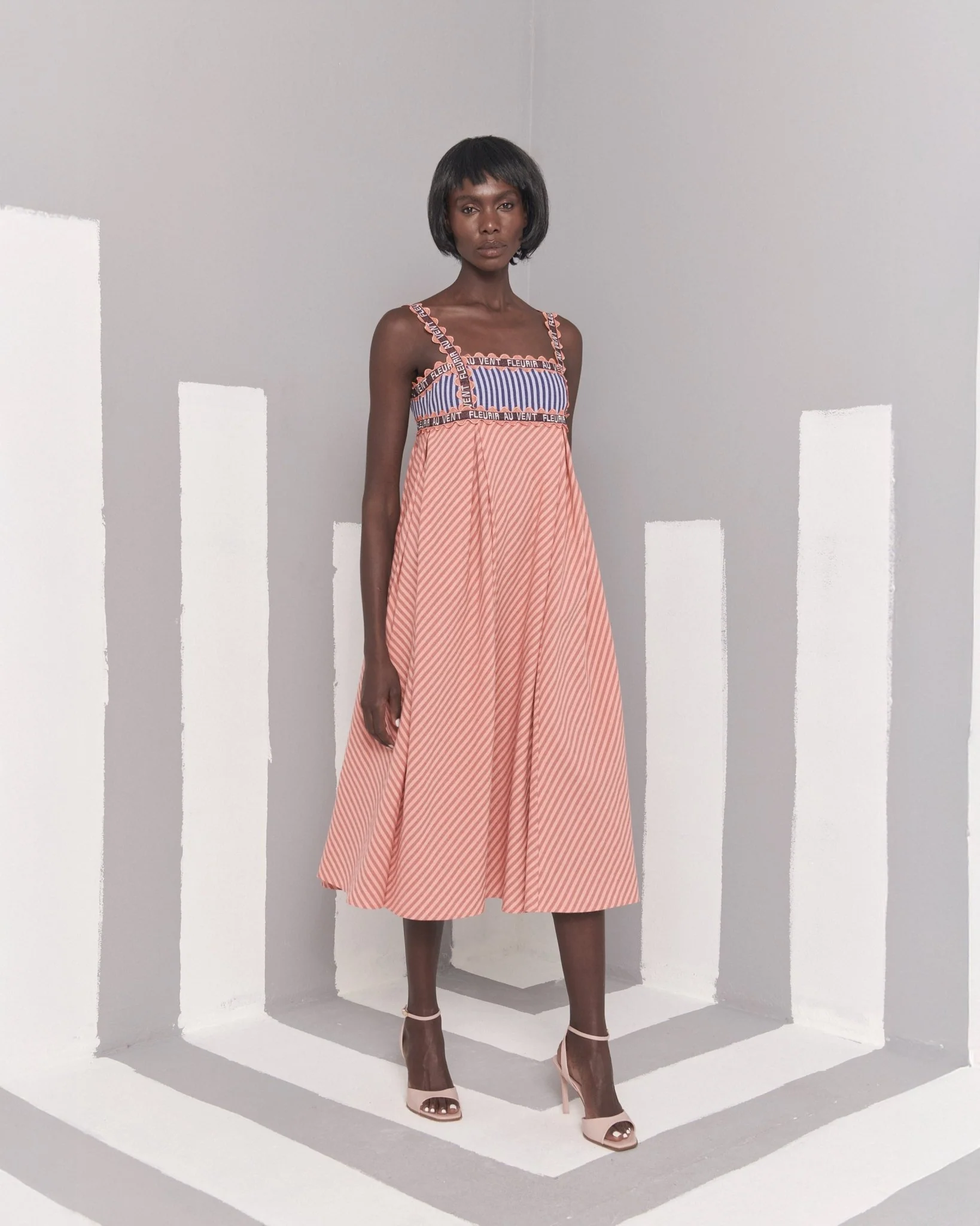 Lola Floreat Dress - Image 3